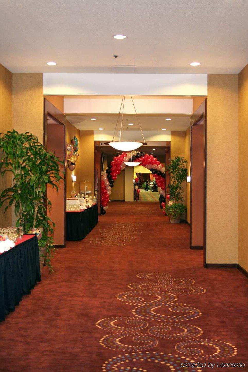 Hotel Doubletree By Hilton Bakersfield Interior foto