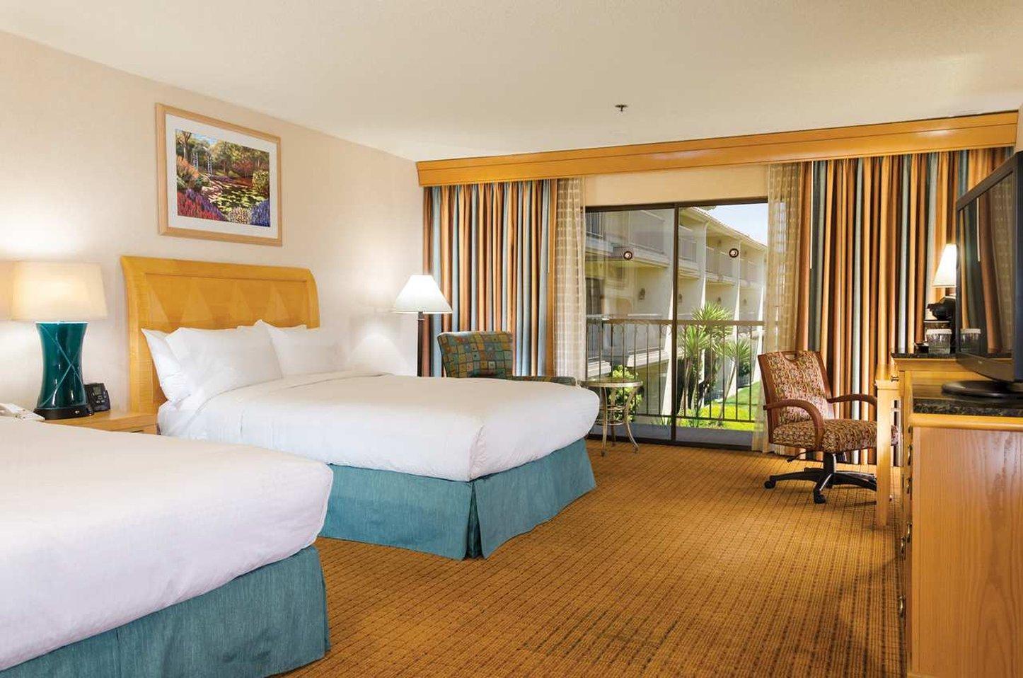 Hotel Doubletree By Hilton Bakersfield Exterior foto