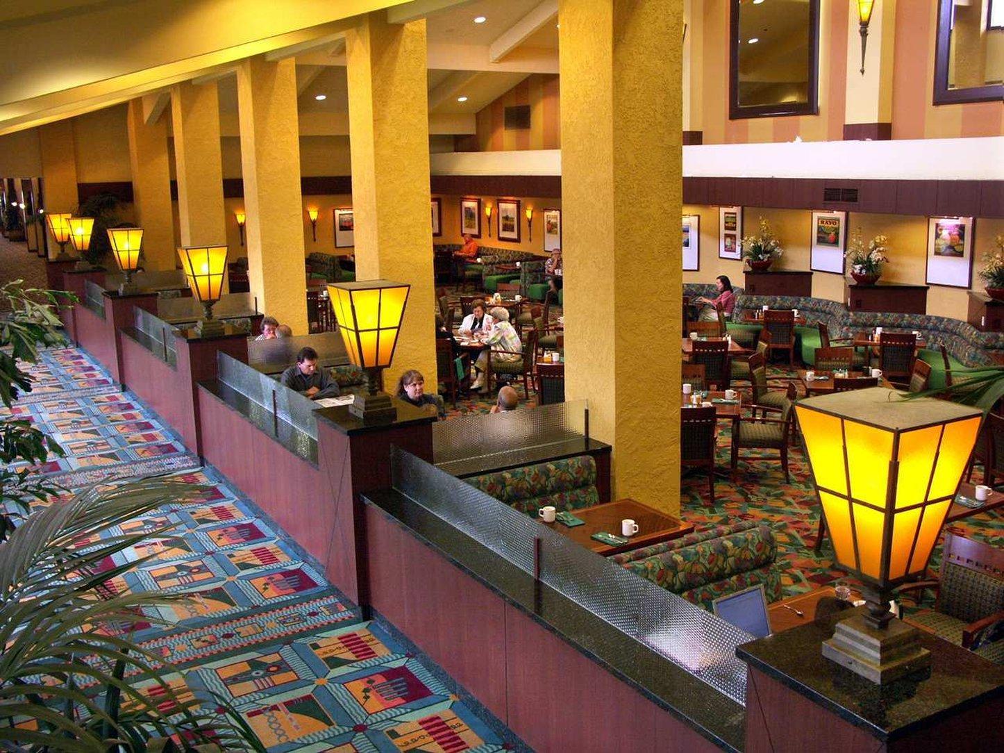 Hotel Doubletree By Hilton Bakersfield Exterior foto